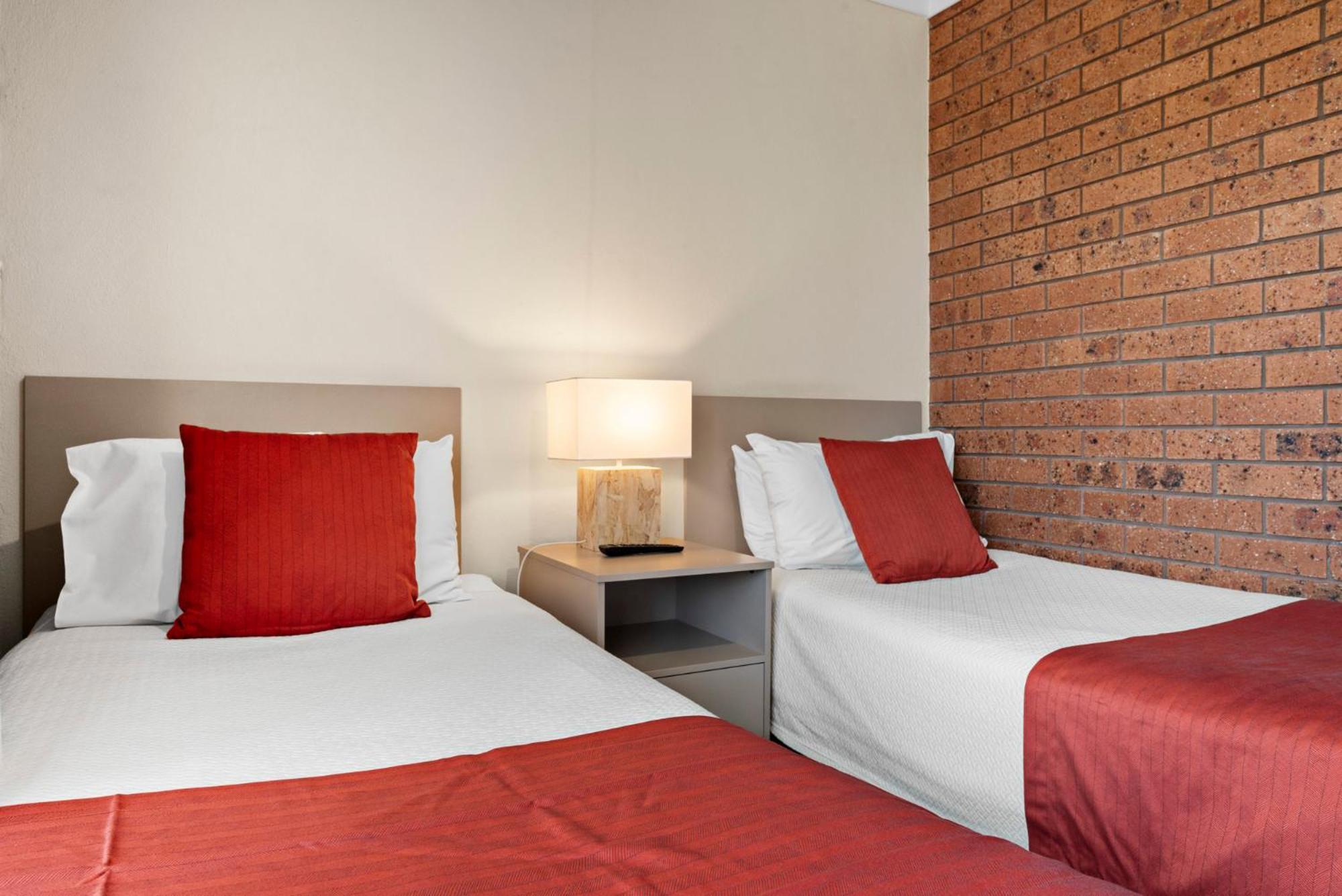 Bomaderry Motor Inn Nowra Bagian luar foto